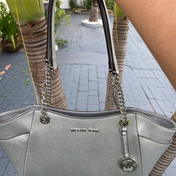 Bag - Picture 2 of 5